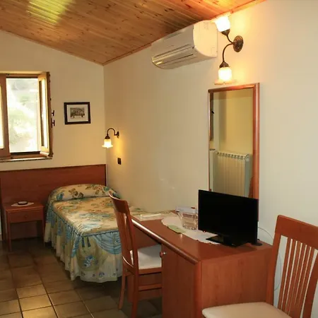 Calagioli Bed & Breakfast *